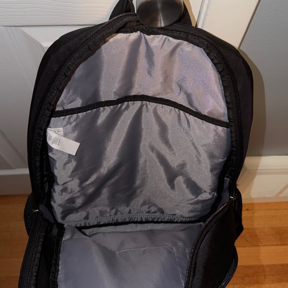 Under Armour Backpack - Picture 5 of 6
